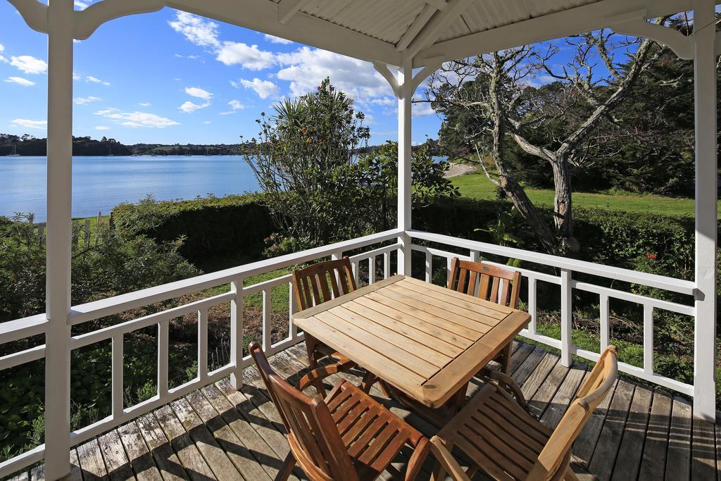 Oakura Bay Villa - Stay Waiheke Te Whau Bay Eksteriør billede