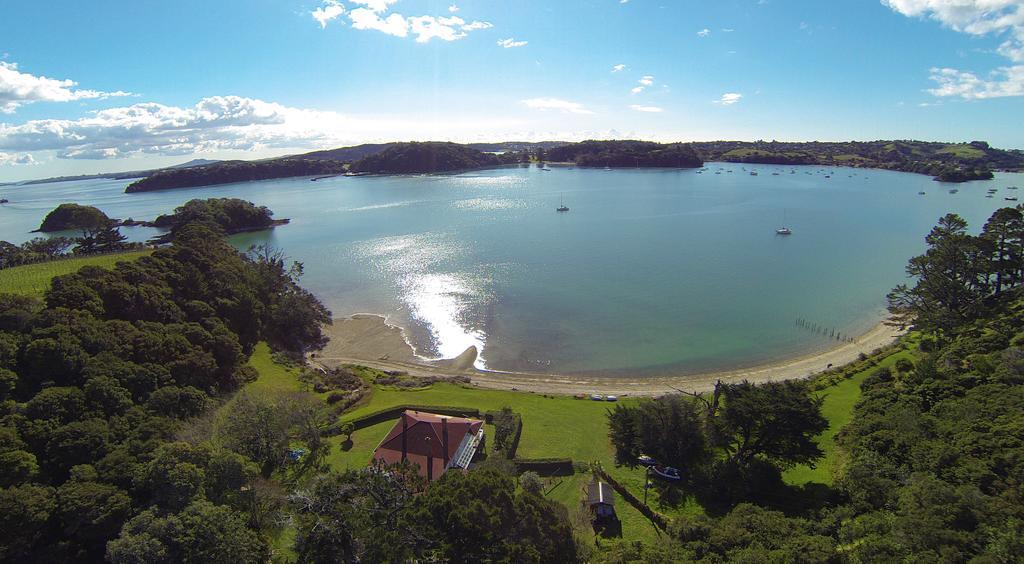 Oakura Bay Villa - Stay Waiheke Te Whau Bay Eksteriør billede