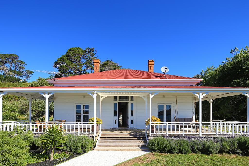 Oakura Bay Villa - Stay Waiheke Te Whau Bay Eksteriør billede