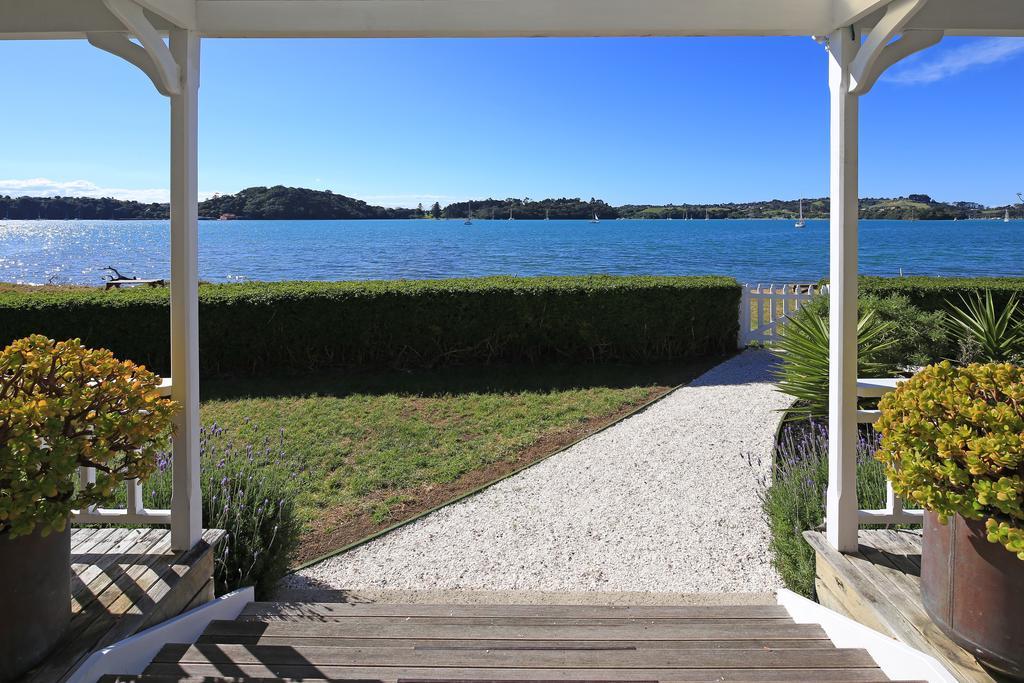 Oakura Bay Villa - Stay Waiheke Te Whau Bay Eksteriør billede