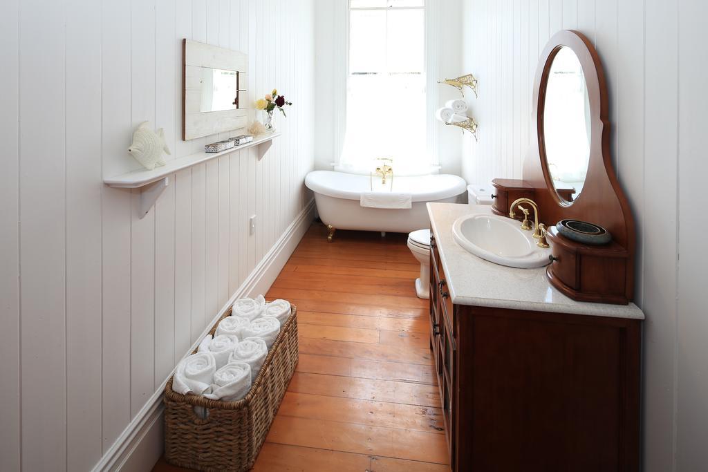 Oakura Bay Villa - Stay Waiheke Te Whau Bay Eksteriør billede