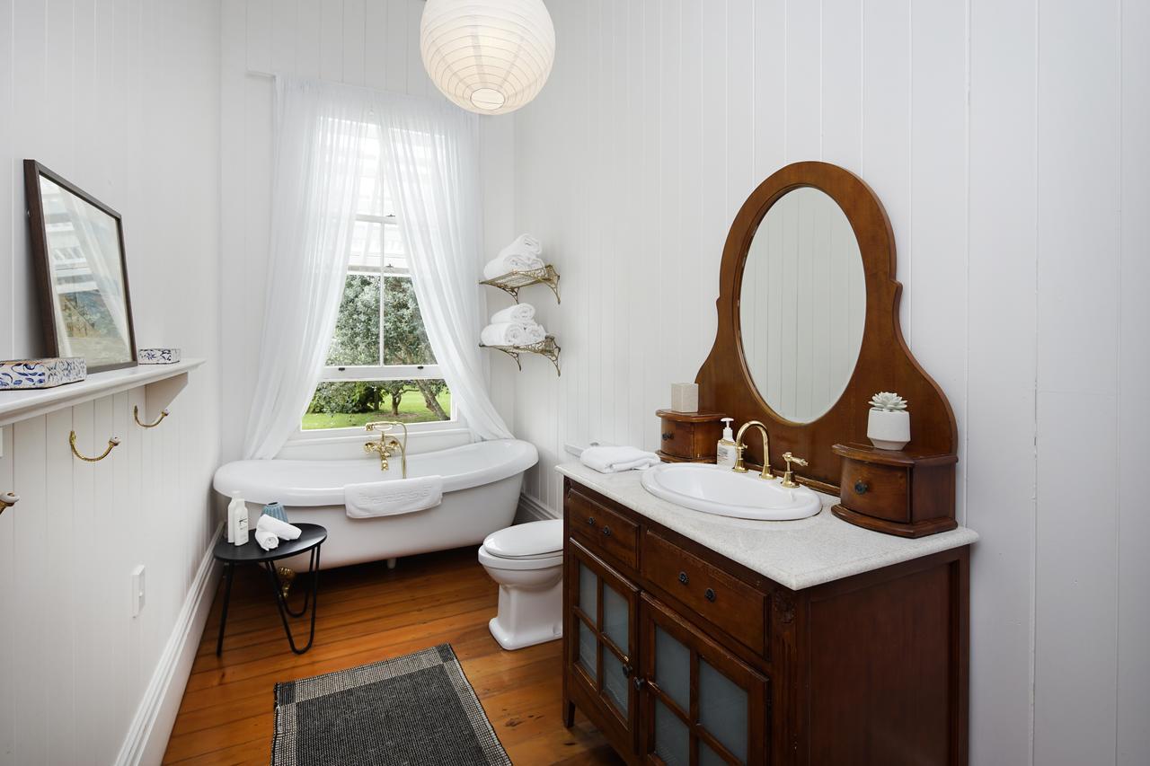 Oakura Bay Villa - Stay Waiheke Te Whau Bay Eksteriør billede