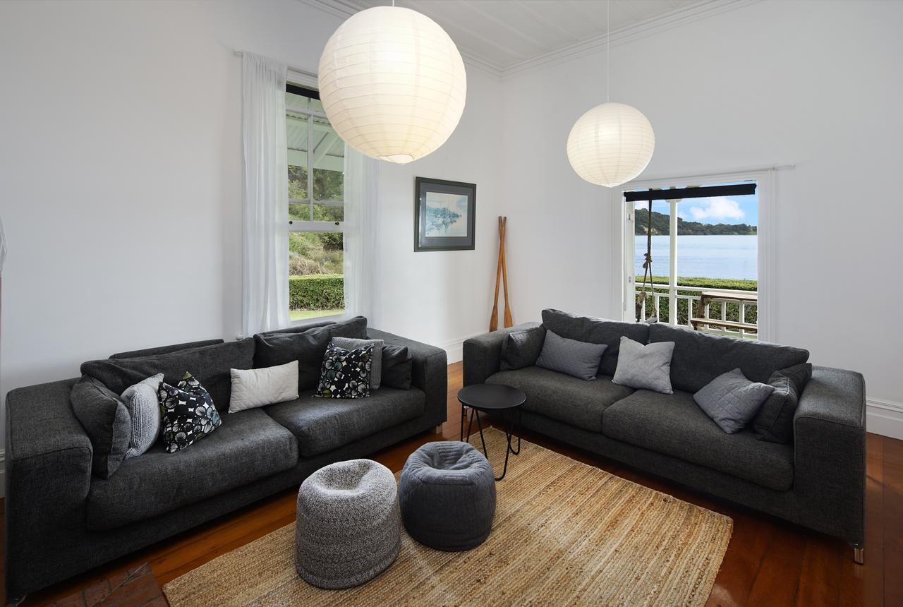 Oakura Bay Villa - Stay Waiheke Te Whau Bay Eksteriør billede